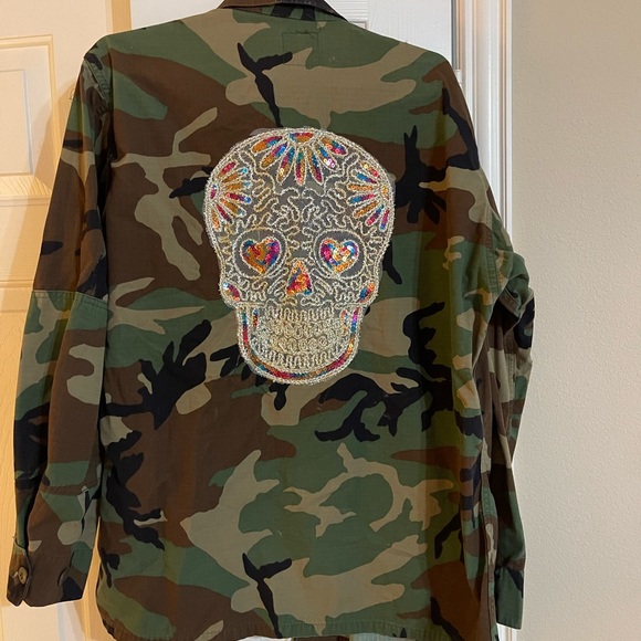 Custome camo jacket size large oversized . - Picture 1 of 2